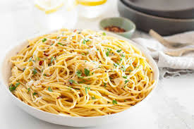 PASTA AGLIO E OLIO