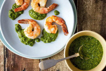 Fresh Shrimps with Green Sauce