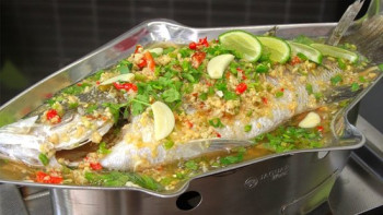 Steamed Seabass with Lemon Sauce